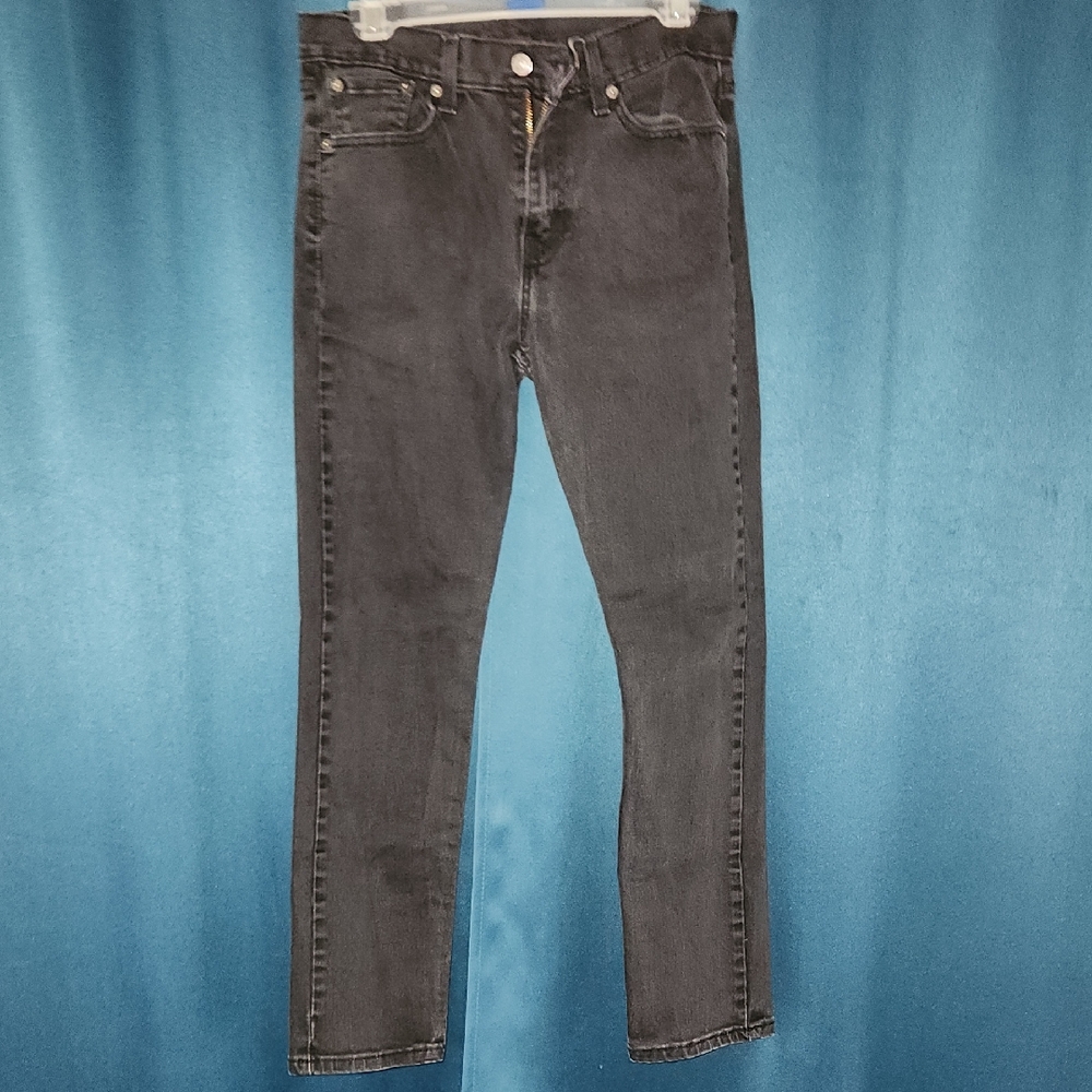 Levis Strauss Women's Straight Leg Jeans in Washed Black